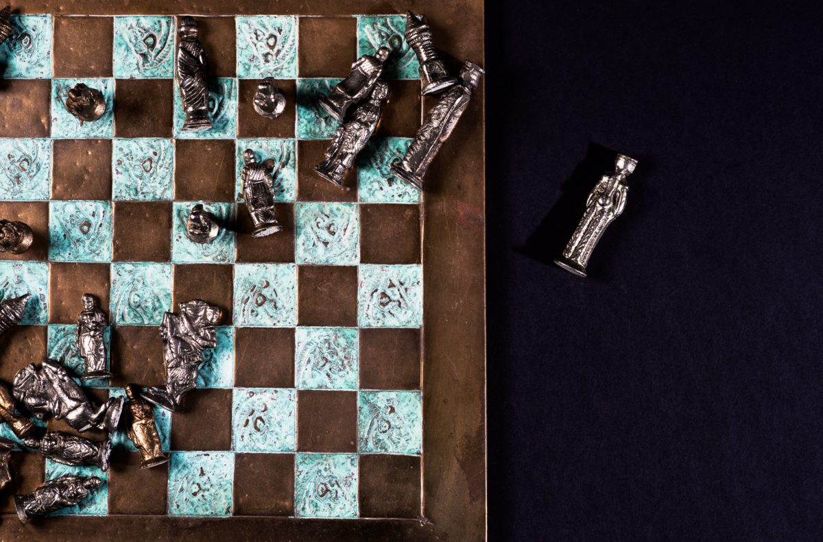 Adapt to cloud - chess board - turrito